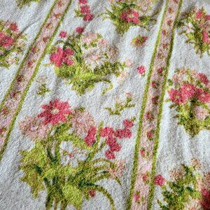 Vintage Cotton Blend Towel Floral Design Made in Canada 70s 80s Retro